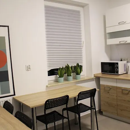 Apartment Amber Work